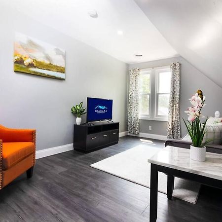 Cozy Micro Apartment, Minutes From Falls ナイアガラフォールズ エクステリア 写真