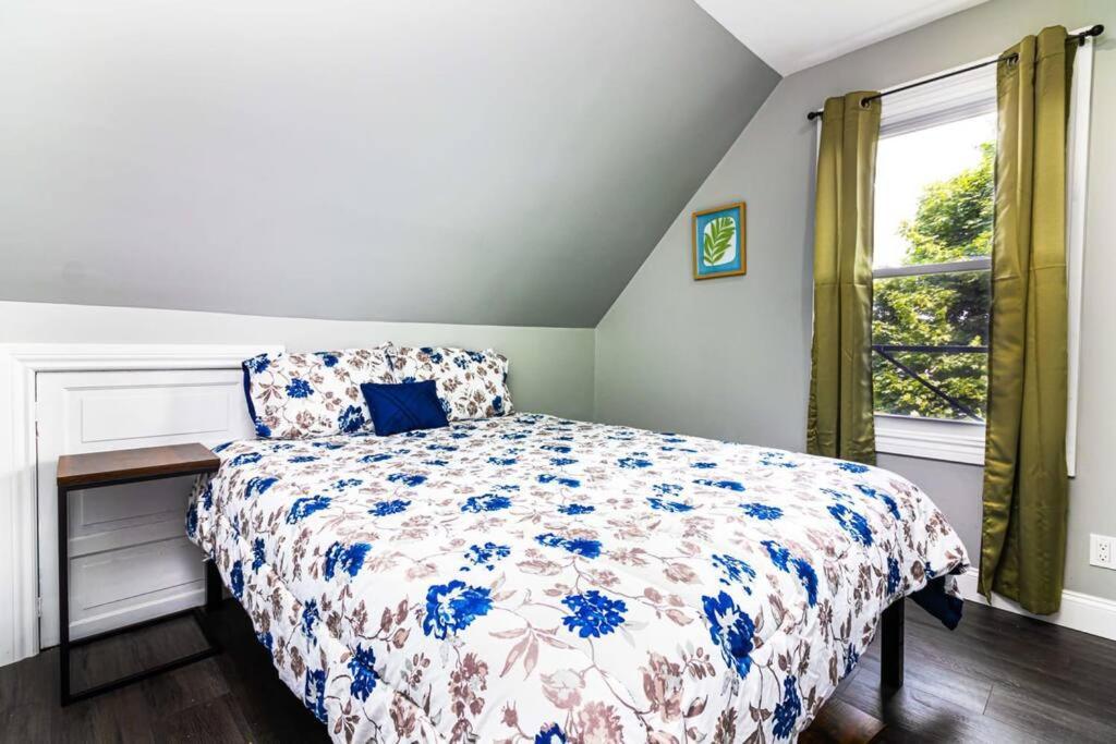 Cozy Micro Apartment, Minutes From Falls ナイアガラフォールズ エクステリア 写真