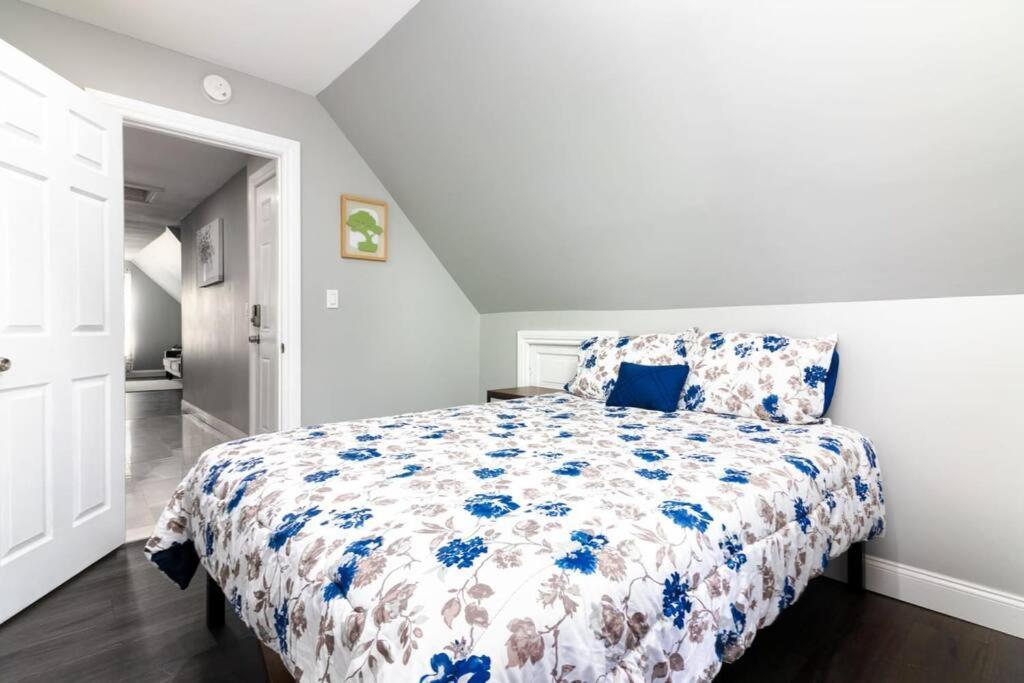 Cozy Micro Apartment, Minutes From Falls ナイアガラフォールズ エクステリア 写真